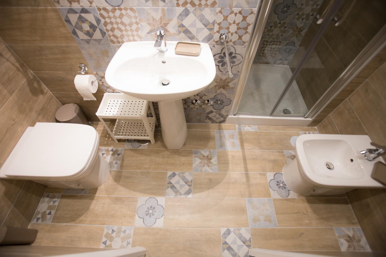 A Casa Di Nonna Giulia Bed & Breakfast เนเปิลส์ ภายนอก รูปภาพ